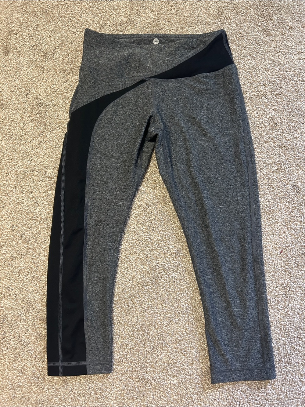 90 Degree Cropped Leggings